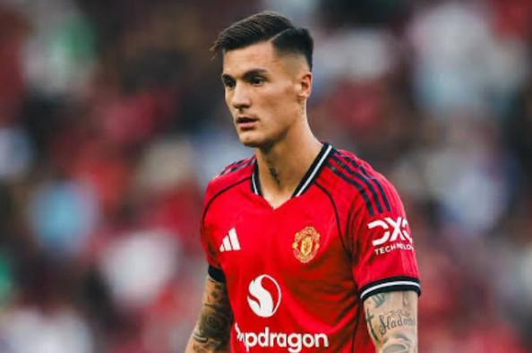 kaiyun-谢林汉姆：踢枪手姆伯莫还得踢中锋，谢什科现在还难担大任