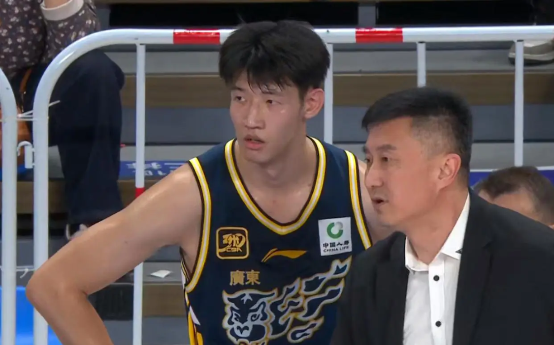 云开官网-上半场独砍10分，下半场却几乎被DNP，球迷：你也指着杜锋骂一次